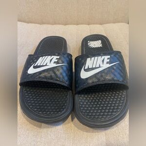 Nike Benassi JDI Slides Black White Size 9 Women’s Sandals